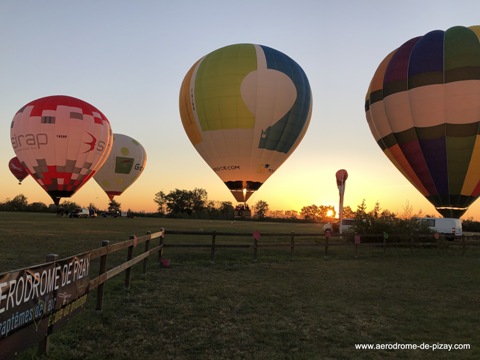 7 depart groupe montgolfieres aerodrome de pizay