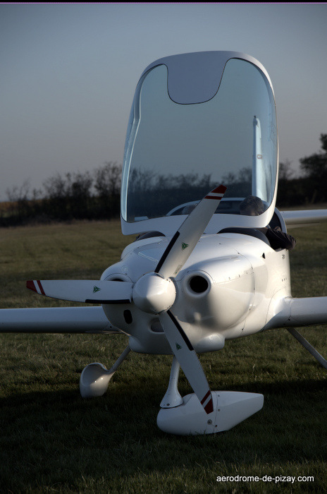 corvus-sylvain-parmentier-aerodrome-de-pizay-cadets-ulm